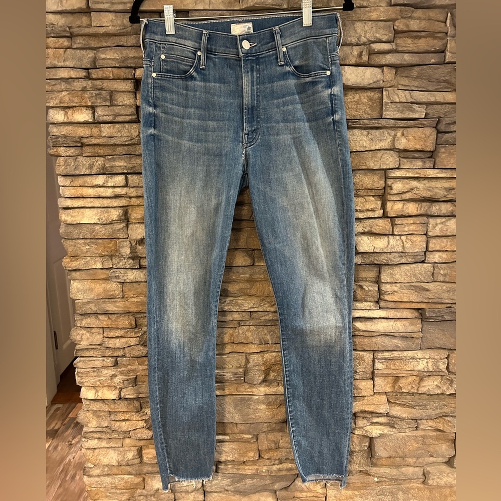 Mother High Waisted Stunner Zip Ankle Step  Fray Jeans size 27